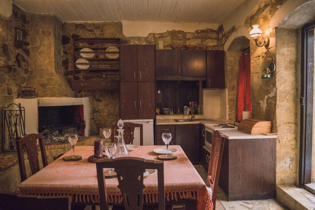 The Royal Stonehouse : Sophia Villa Vasiliki  Esterno foto